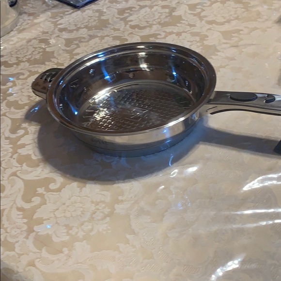 Royal Z - Picture 1 of 2